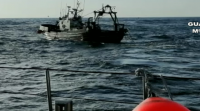 Incerceptan un arrastreiro de Marín por pesca ilegal entre as Cíes e A Guarda
