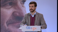 Pablo Casado critica que haxa ministros que "se estean a pisar a mangueira"