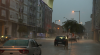 Inundacións e incendios, a resaca dunha tarde de fortes chuvias e treboadas