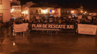 Concentración en Muros para pedir un plan de rescate da hostalería