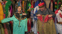 Casas cheas de disfraces para o Entroido en Xinzo