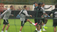 Primeiro adestramento de pretemporada de Emre Mor