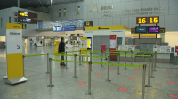 Continúan as cancelacións de voos que unen Galicia con Madrid