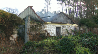 Un incendio destruíu por completo unha casa no concello pontevedrés de Salvaterra