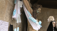 O Cristo da Boa Viaxe homenaxea ás vítimas da pandemia cun sudario feito con máscaras