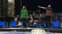 Luz Casal canta no Obradoiro acompañada pola Real Filharmonía de Galicia