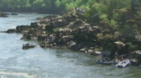 O caudal do río Miño foi reducido ao mínimo para facilitar a busca do mozo que caeu á auga en Melgaço