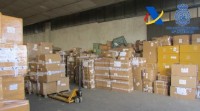 Desmantelan unha rede con millóns de xoguetes e produtos sanitarios ilegais