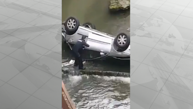 Morre un home de 89 anos ao caer co coche ao río en Guipúscoa