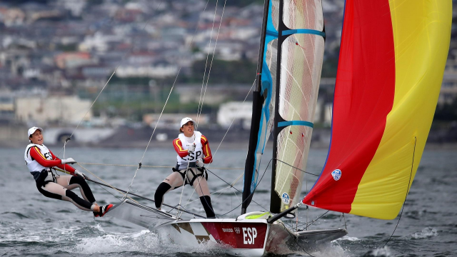 Remonta espectacular do 49er FX de Támara Echegoyen, que acariña os metais