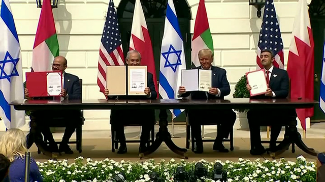 Israel asina con Emiratos e Barein os Acordos de Abraham na Casa Branca