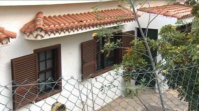 A Garda Civil rexistra de novo a casa do pai das nenas desaparecidas en Tenerife