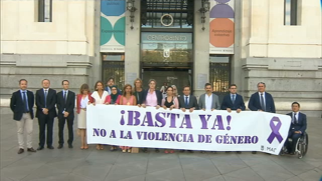 Minuto de silencio pola cirurxiá asasinada en Madrid