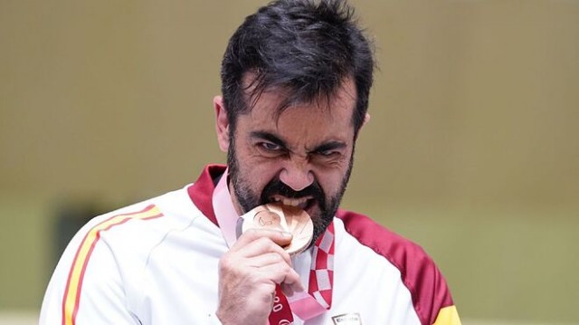 O galego Juan Saavedra pecha o medalleiro español cun bronce en tiro