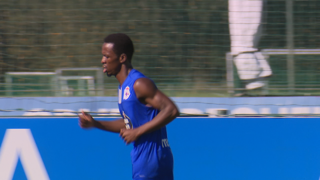 Mamadou Koné reforza a dianteira do Deportivo