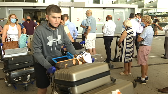Dispáranse as reservas e as chegadas de turistas británicos a España