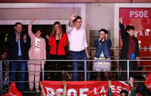 O PSOE domina o Senado, con 123 escanos