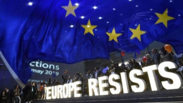 O PSOE gaña as europeas, con 20 dos 54 escanos, seguido do PP, con 12 eurodiputados