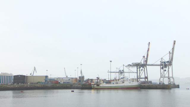Atopan 160 quilos de cocaína ocultos nun contedor no porto de Marín