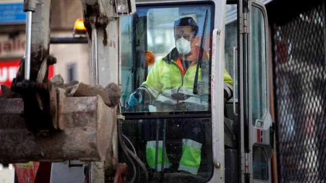 A contratación recupérase en maio e sobe un 26,3 % en España