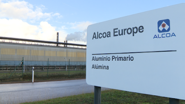 Alcoa afirma que "a día de hoxe" non hai alternativas ao ERE na planta de San Cibrao