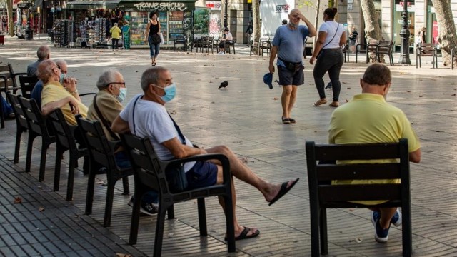 Caen ata 855 os contaxios no último día en España, máis da metade en Aragón
