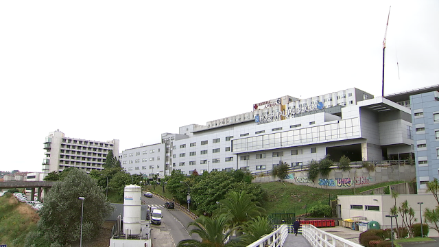 Falece por coronavirus un home de 66 anos que estaba ingresado no CHUAC