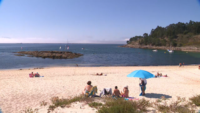 Atopado un corpo sen vida nunha caseta de socorrismo dunha praia de Cangas