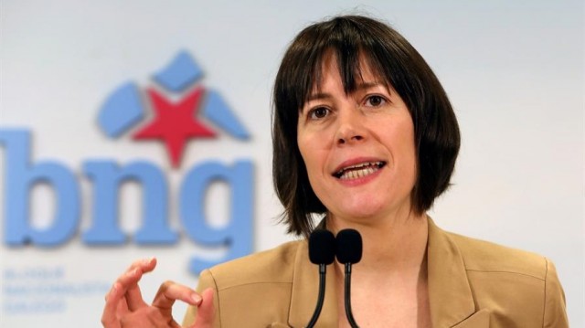 Pontón lamenta que Feijóo "pretenda ser pioneiro en acurrunchar o galego"