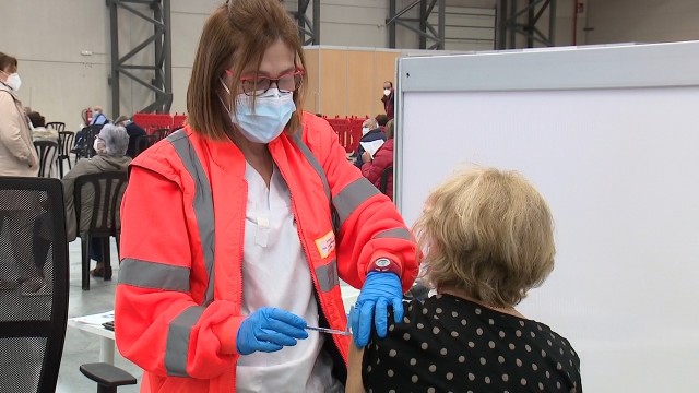 O Sergas vacina o sábado máis de 11.000 persoas de entre 60 e 65 anos