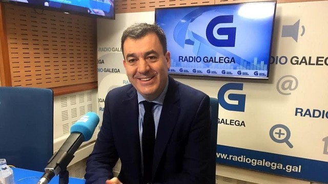 Román Rodríguez: "Non debemos identificar o galego cunha determinada posición política"