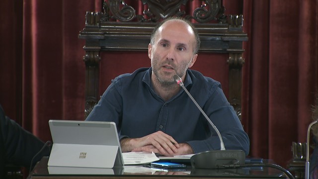 Jácome forza unha moción de confianza ao non sacar adiante unha modificación de crédito