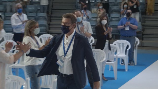 Feijóo revalida por quinta vez o liderado do PPdeG co 98,3 % dos votos