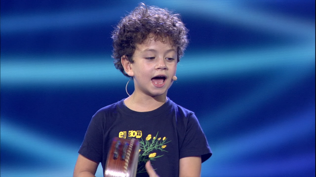 Aleix Toxiño cumpríu un soño, actuou no Luar interpretando unha peza das Tanxugueiras, 