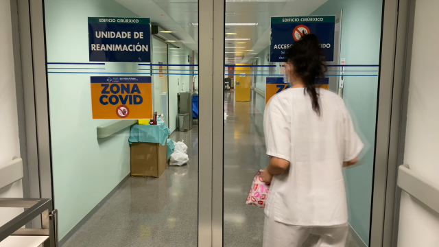 A pandemia dispara as agresións aos enfermeiros