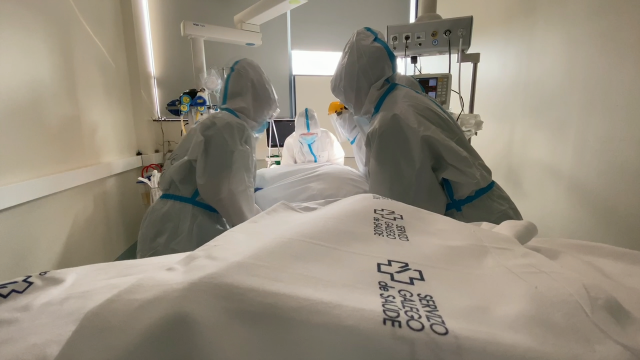 Galicia suma doce mortes pola covid−19, a metade delas en residencias de maiores