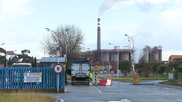 Alcoa e a SEPI inician as negociacións para a venda da planta de aluminio de San Cibrao
