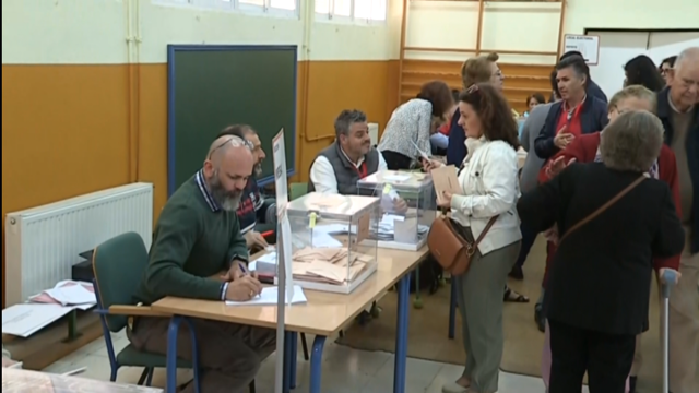 Éxito no simulacro do escrutinio para as eleccións europeas e municipais