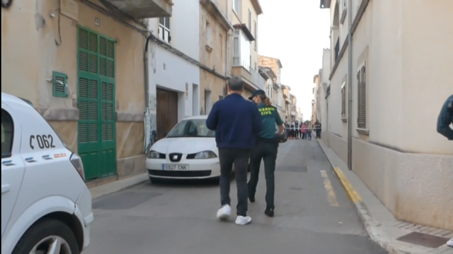 Deteñen o presunto asasino dunha muller embarazada e o fillo de sete anos en Mallorca