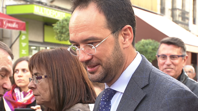 Sánchez recupera a Antonio Hernando para o gabinete da Presidencia