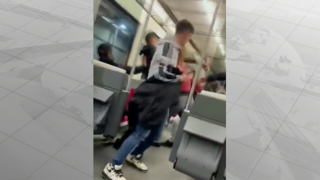 Cinco mozos agriden outro no metro de Bilbao