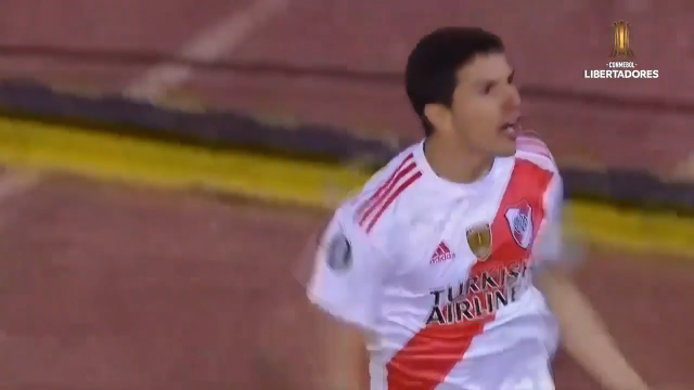 O novo adestrador celeste suspira pola fichaxe de Nacho Fernández