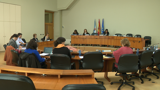 O Parlamento pide deixar sen efecto a suba das cotizacións aos traballadores do mar