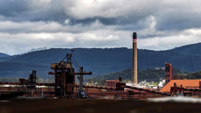 O comité de empresa de Alcoa San Cibrao apraza a folga indefinida