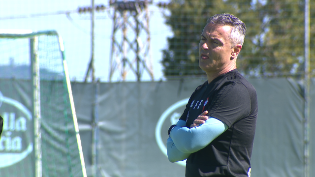 O Celta debate o futuro de Fran Escribá