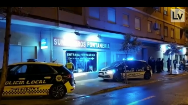 Un home mata a súa exparella en Sagunto e logo suicídase tirándose polo balcón