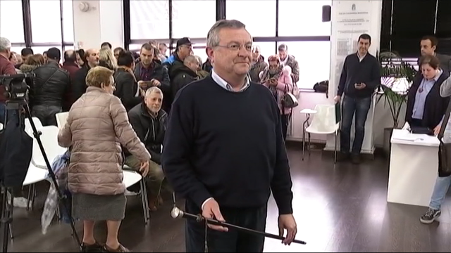 O alcalde de Fene perde o carné por triplicar a taxa de alcoholemia