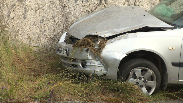 Un home queda ferido en Lugo ao saír da vía o vehículo que conducía