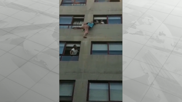 Deixan en liberdade a parella da muller que foi rescatada dunha ventá en Pontevedra