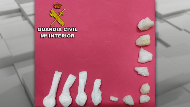 Investigada unha veciña de Cangas que levaba 20 gramos de cocaína no coche co seu fillo dentro